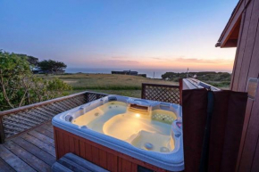 Cozy Sea View Cabin - Ocean Views - Hot Tub